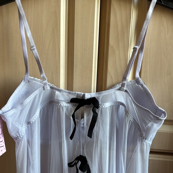 LINGERIE SET NWT Jezebel Chemise and bikini - Picture 6 of 16